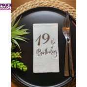 Gümüş Yaldızlı Beyaz On Dokuz Yaş Bırthday Garson Katlama Peçete 16 lı